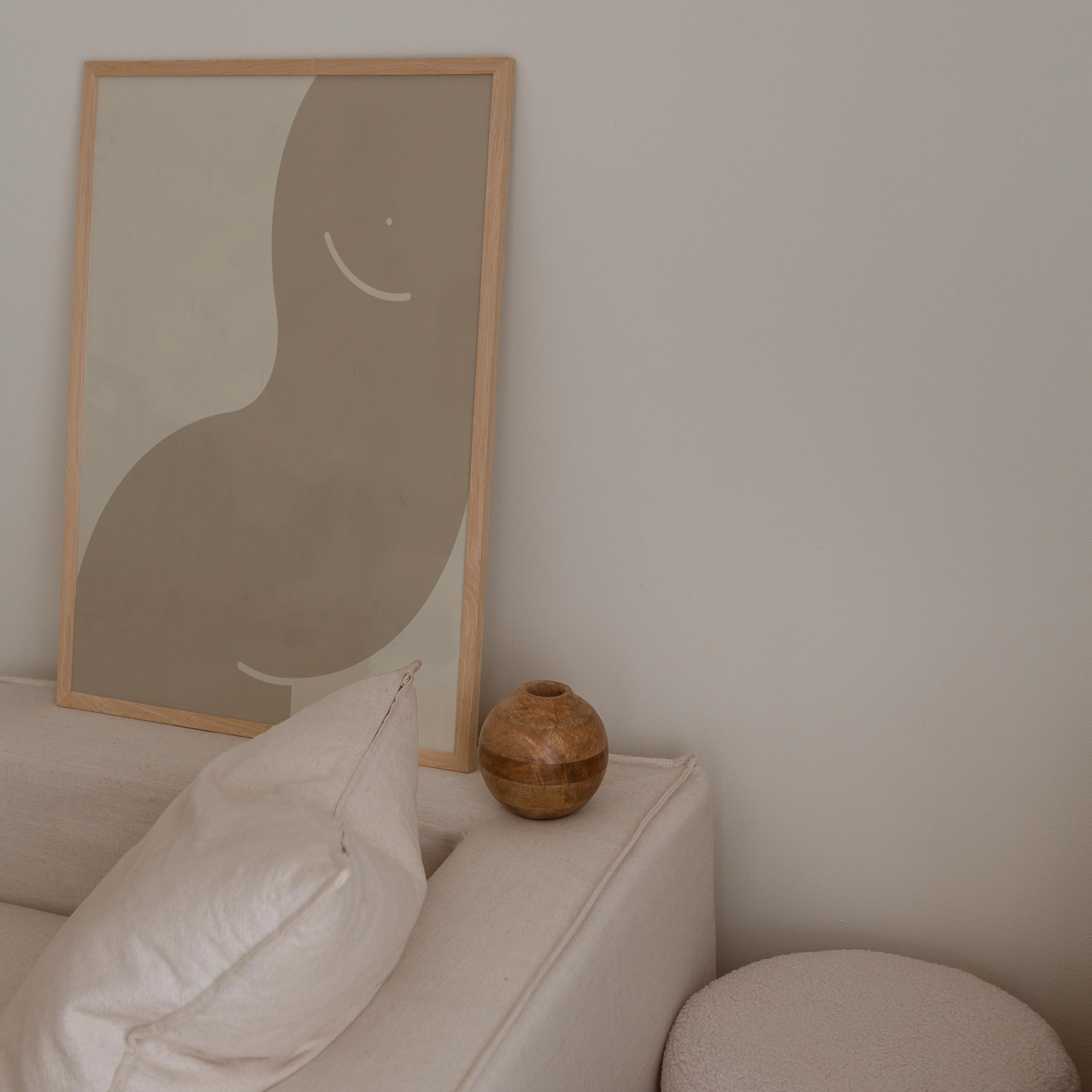 BODY VASE PRINT TAN - Image 2