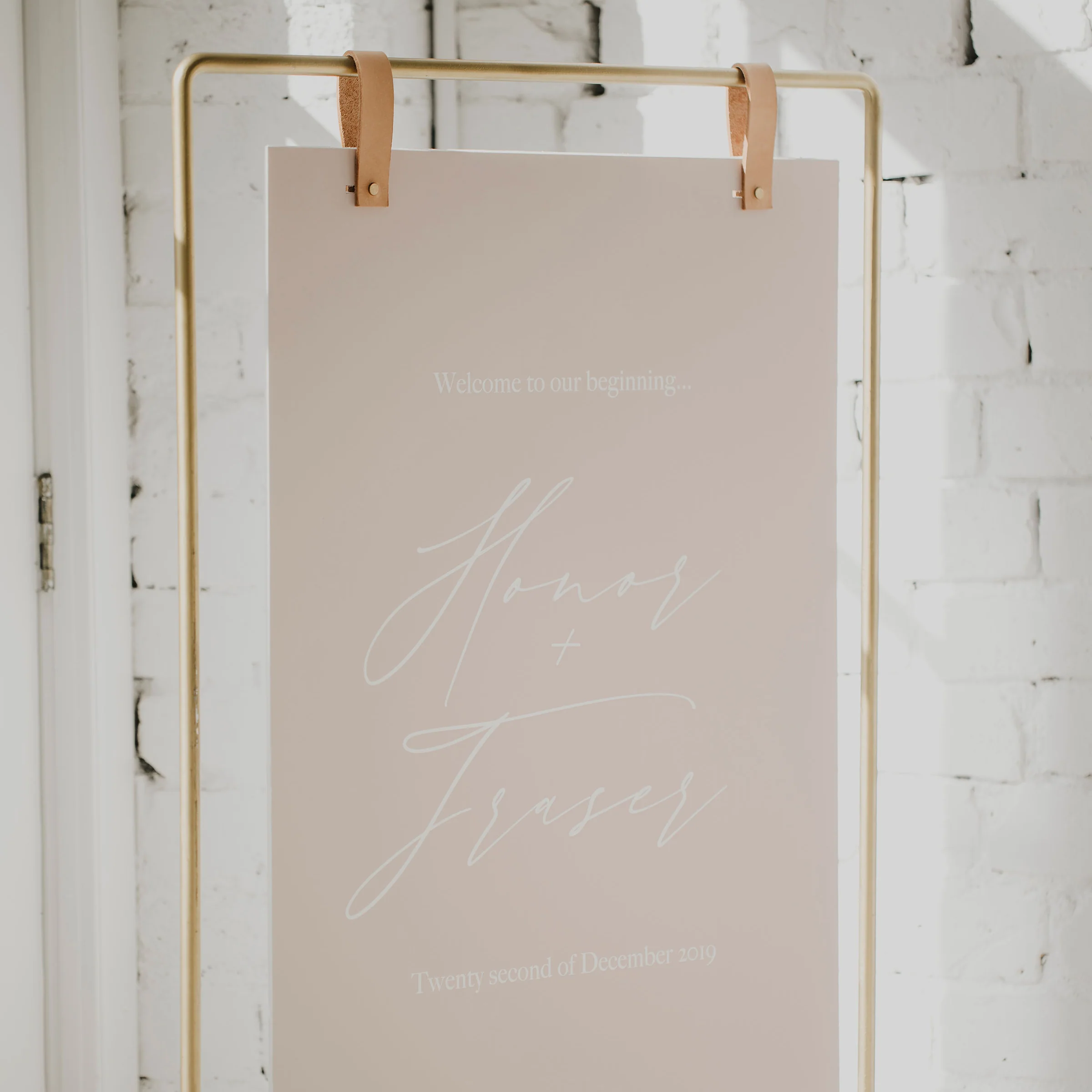 GOLD SIGNAGE STAND - HIRE - Image 4