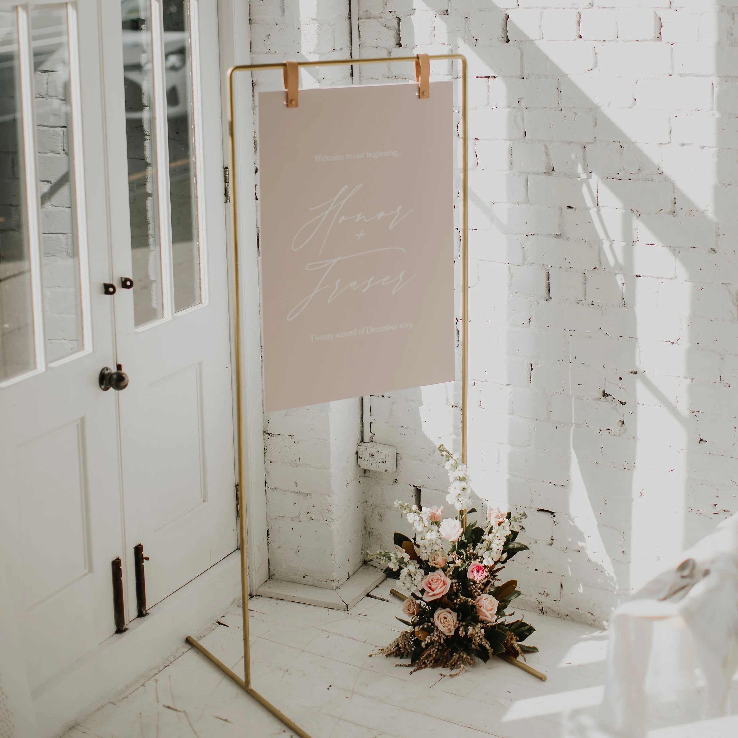 GOLD SIGNAGE STAND - HIRE - Image 5