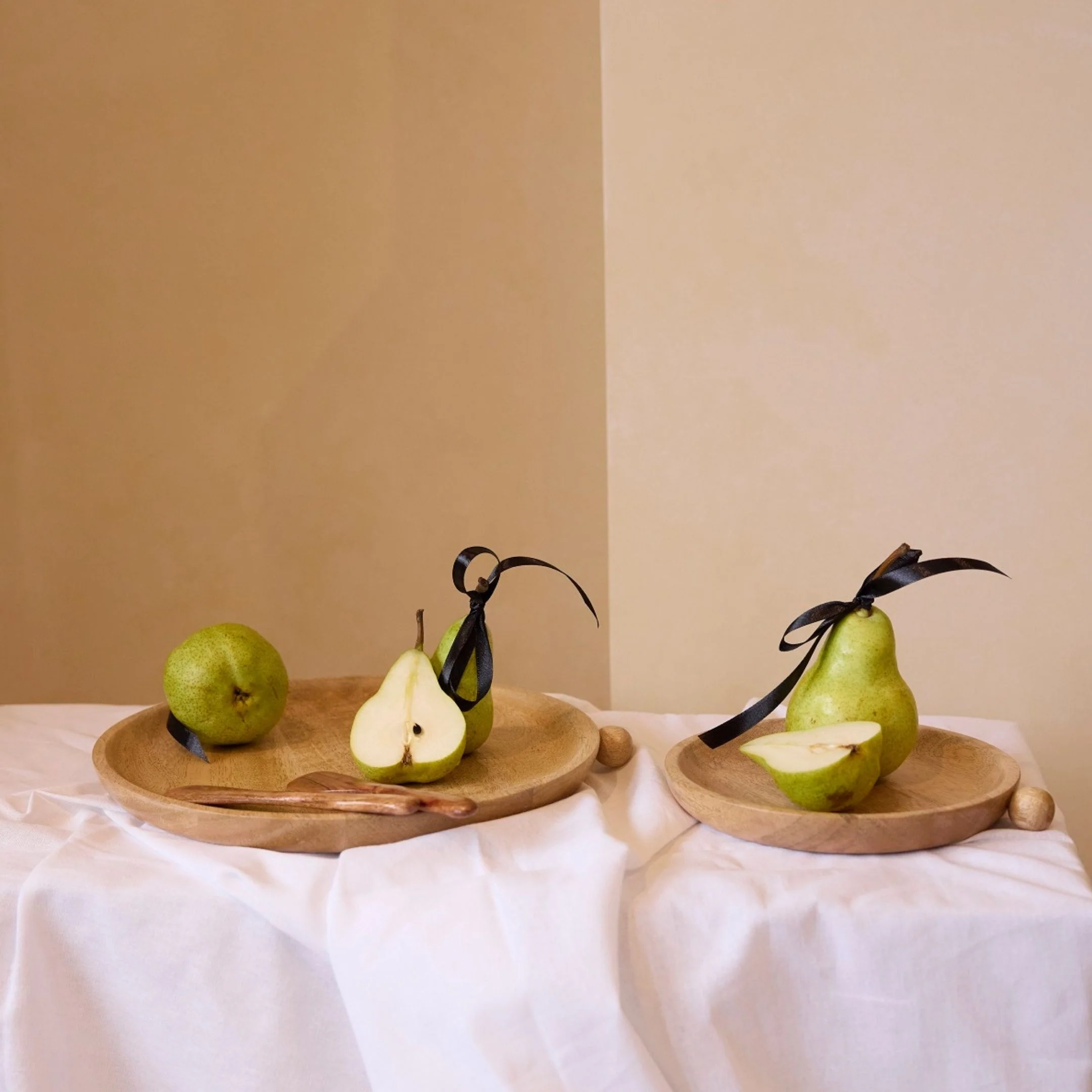 Wooden Circle Tray - Natural - Image 3