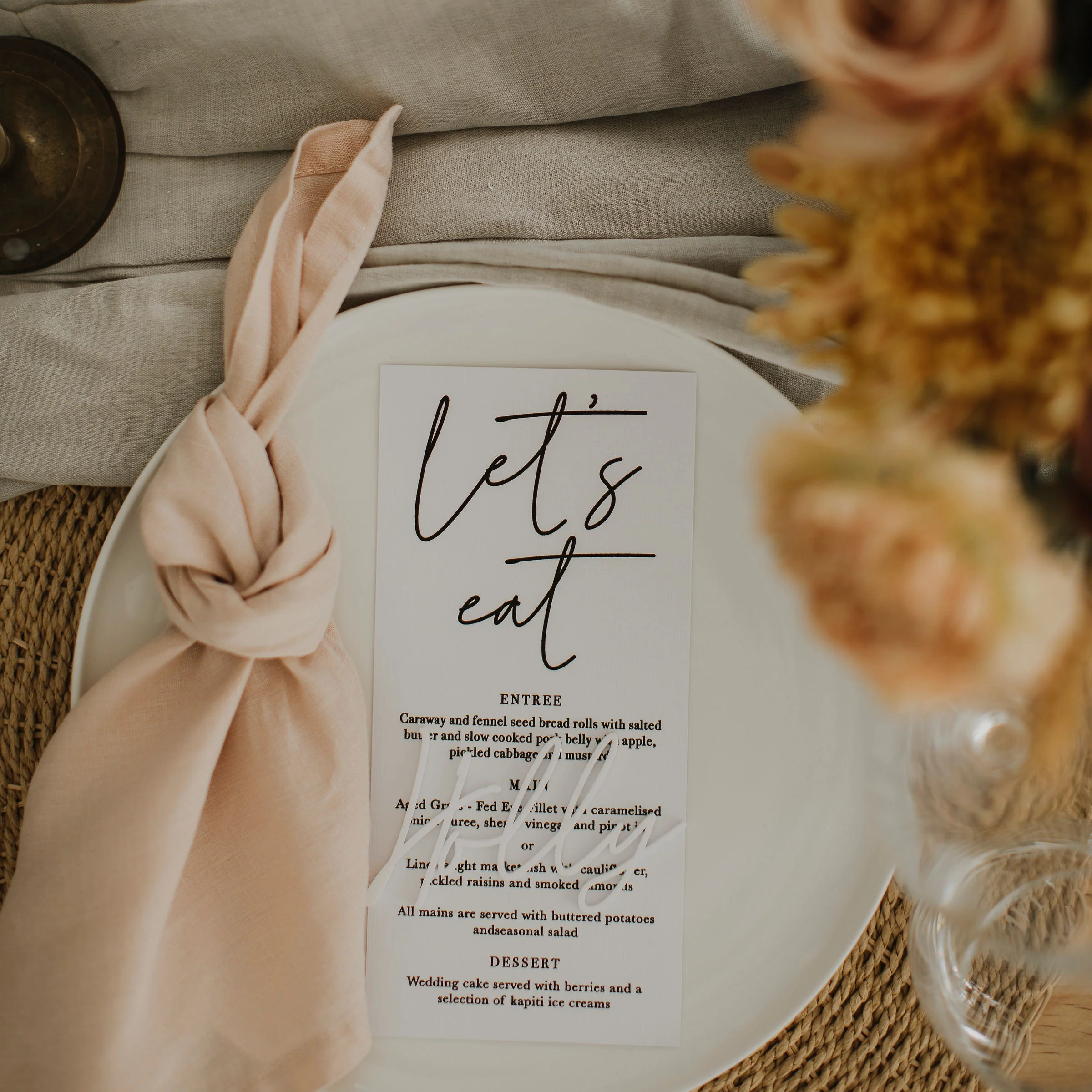 CALLIGRAPHY WEDDING MENU WHITE - Image 3