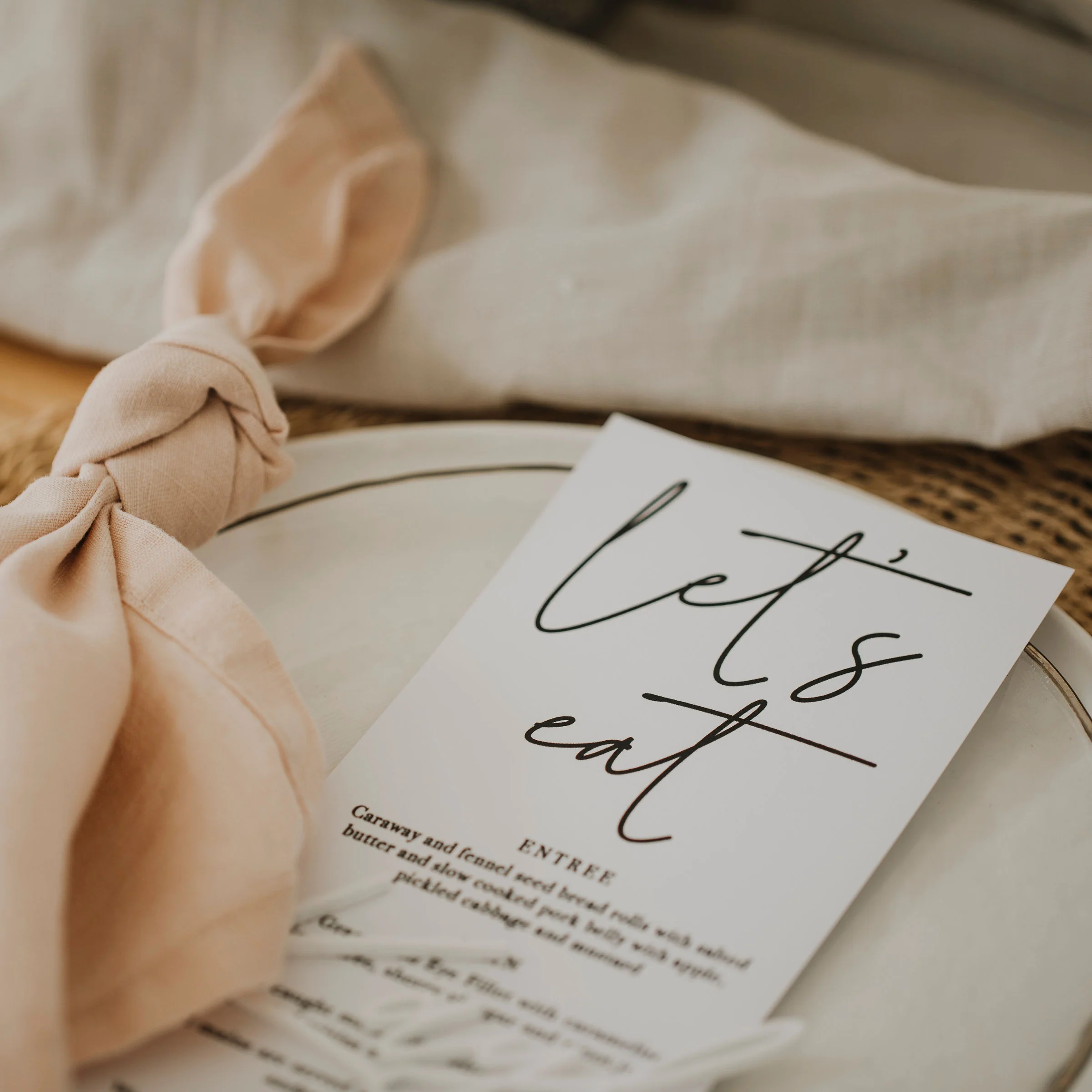 CALLIGRAPHY WEDDING MENU WHITE - Image 4