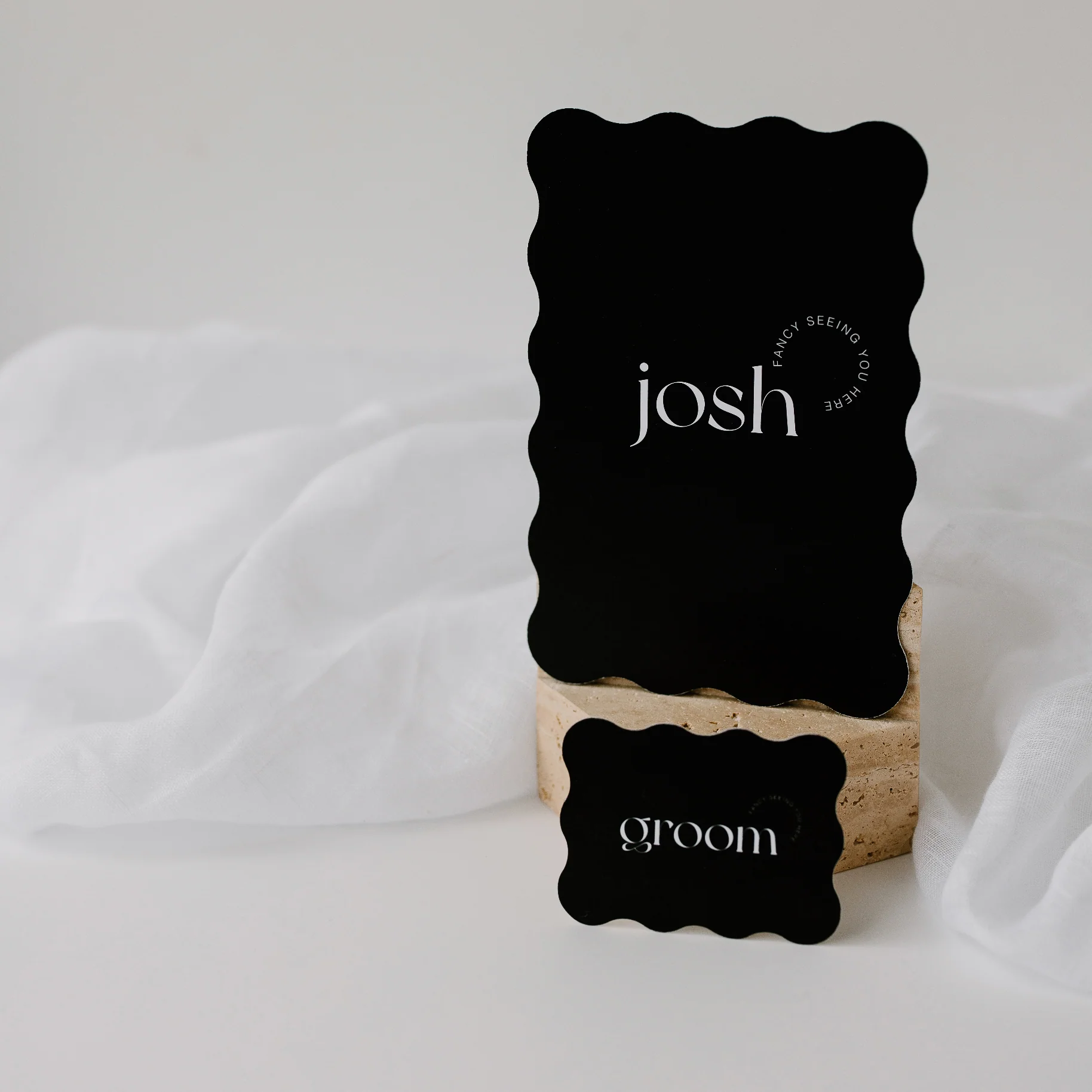 'LOVE STRUCK' MENU & PLACE NAME SET