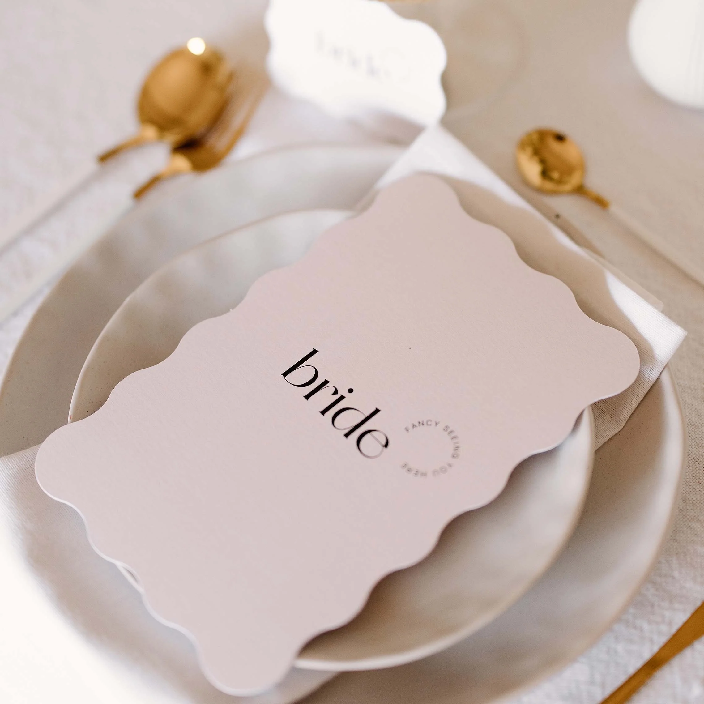 'LOVE STRUCK' MENU & PLACE NAME SET - Image 2