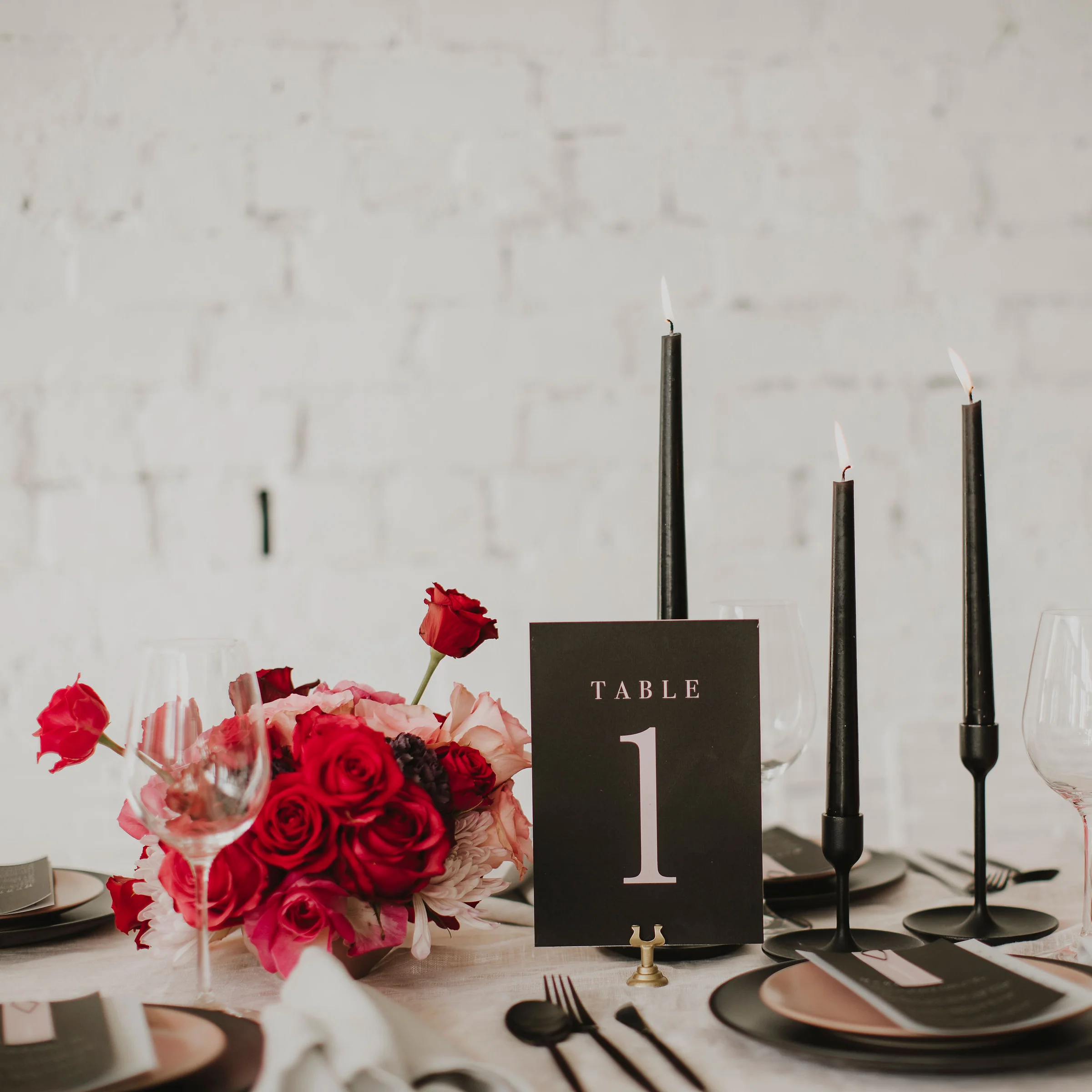 MINIMALIST TABLE NUMBER BLACK - Image 3