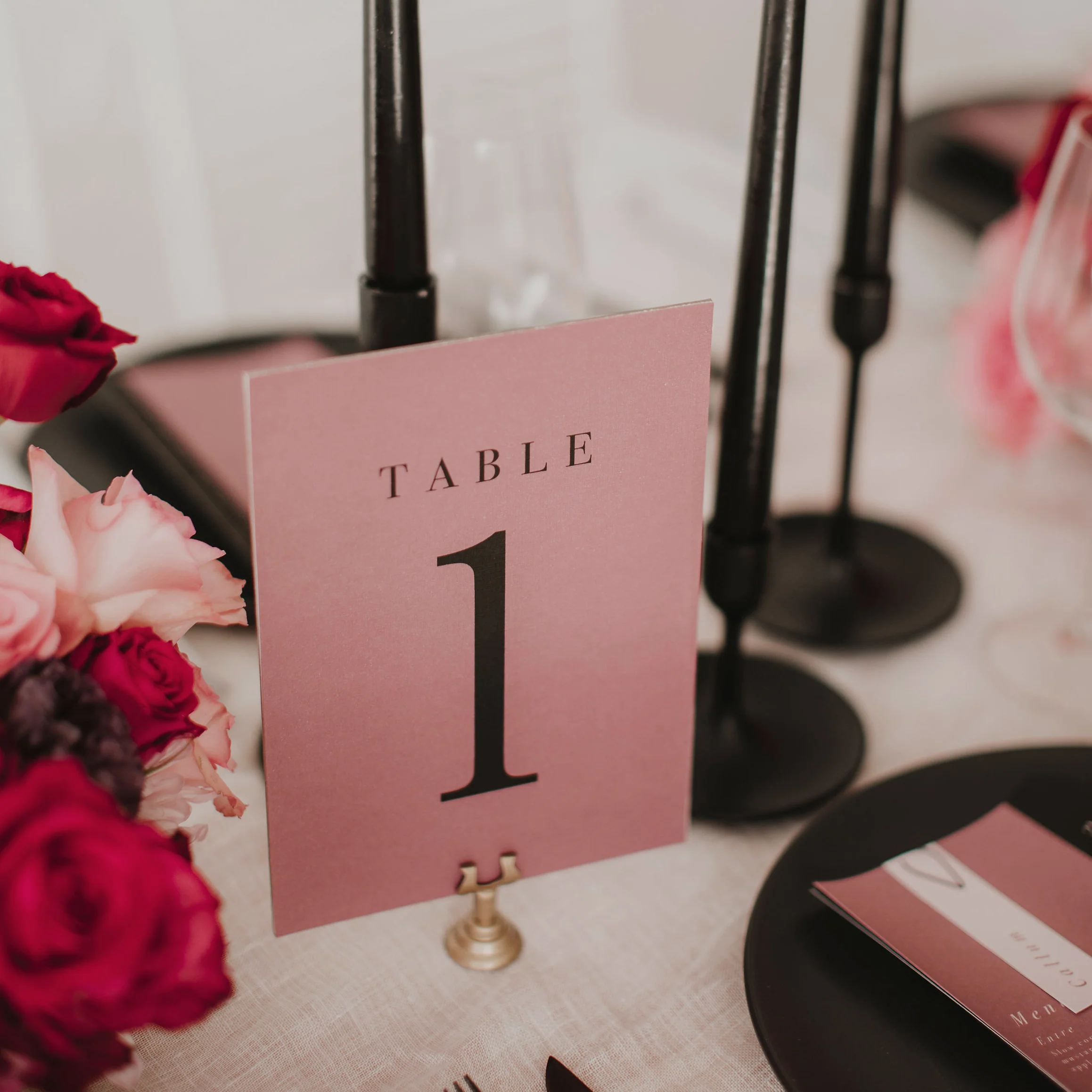MINIMALIST TABLE NUMBER BURGUNDY - Image 3