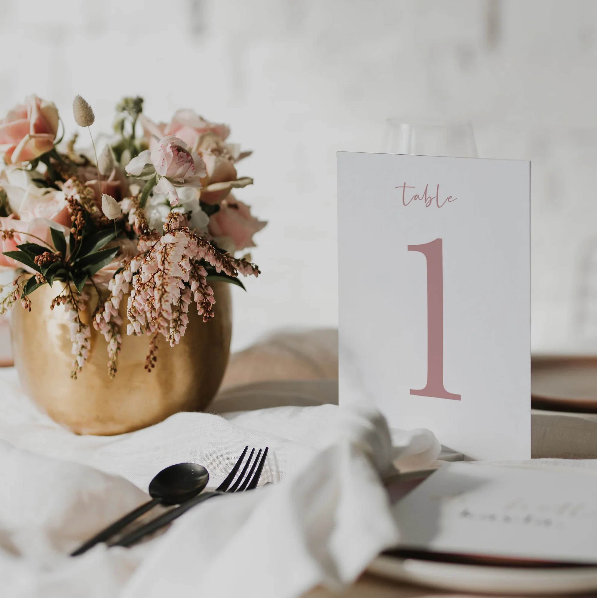 NY TABLE NUMBER PINK