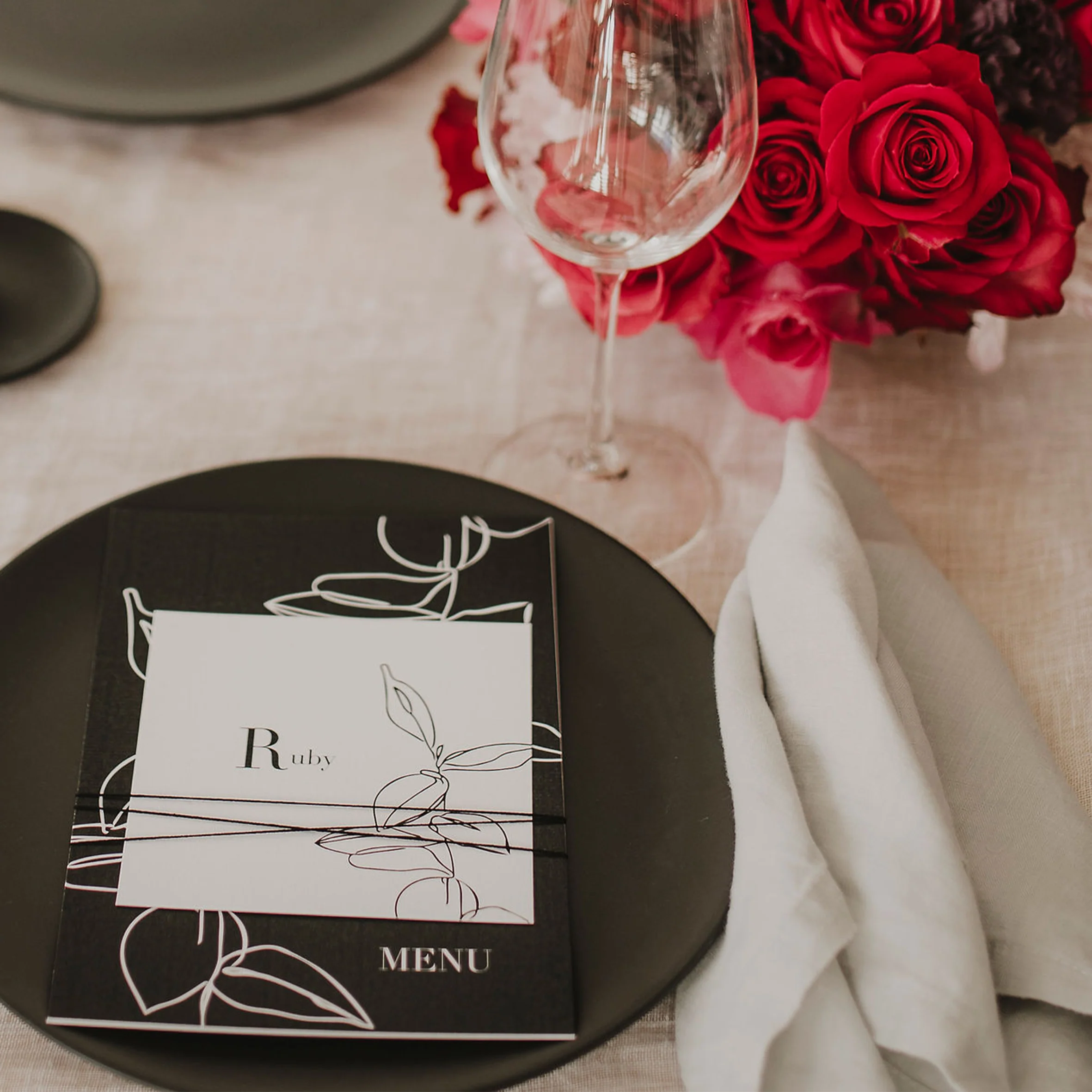 NOIR WEDDING INVITE SET BLACK / WHITE - Image 3