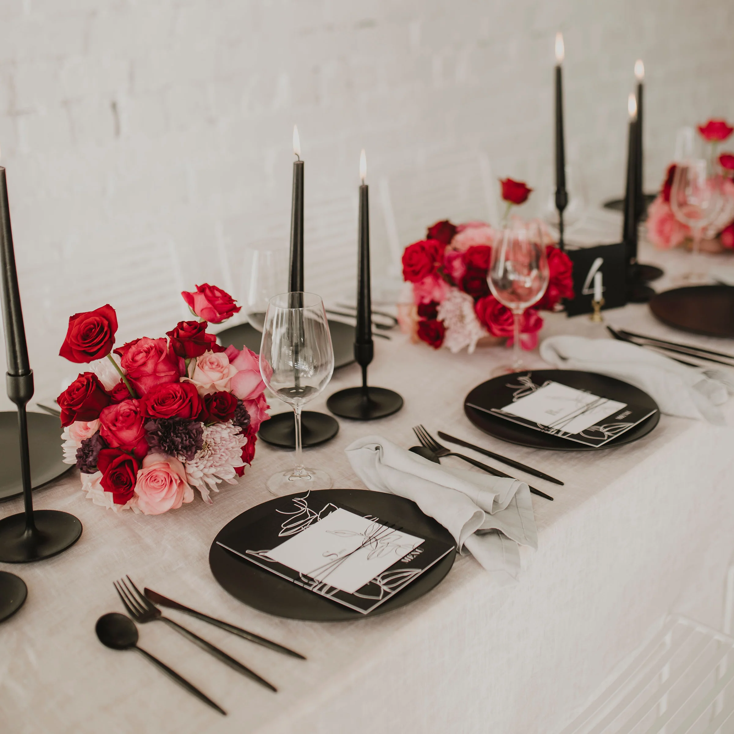 NOIR WEDDING MENU & PLACE NAME SET - Image 6