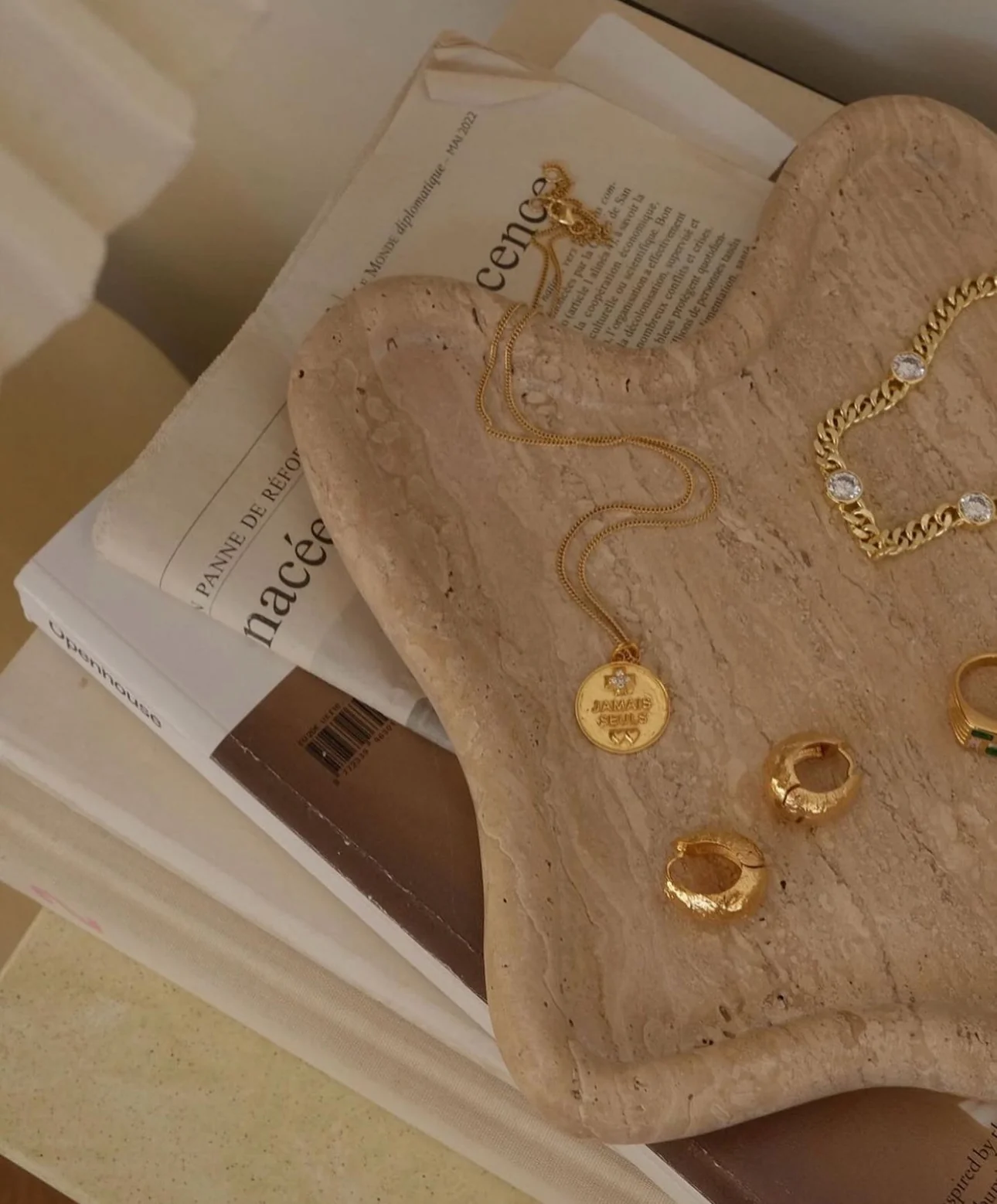 Travertine Curved Tray - Image 5