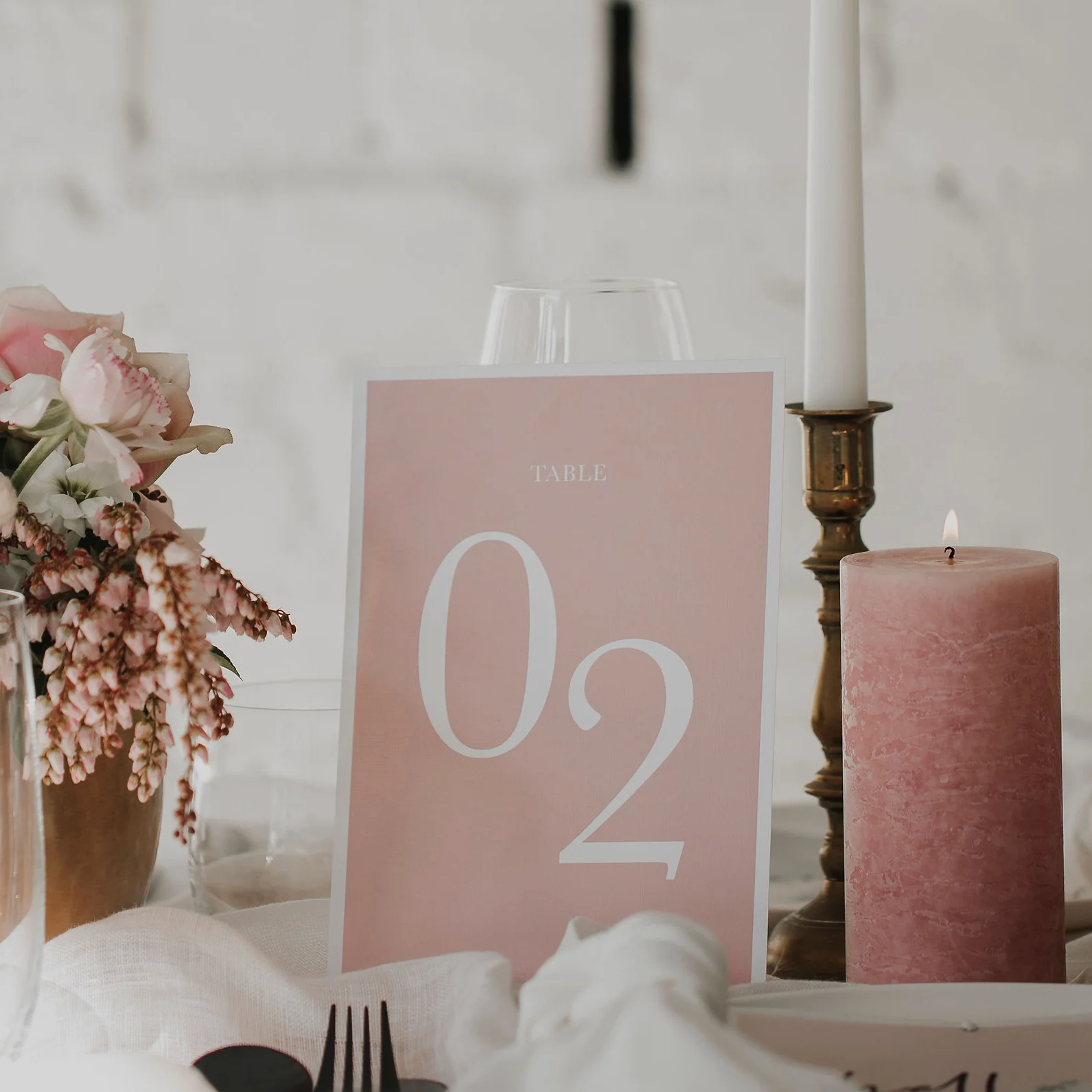 TROPICS TABLE NUMBER PINK - Image 3