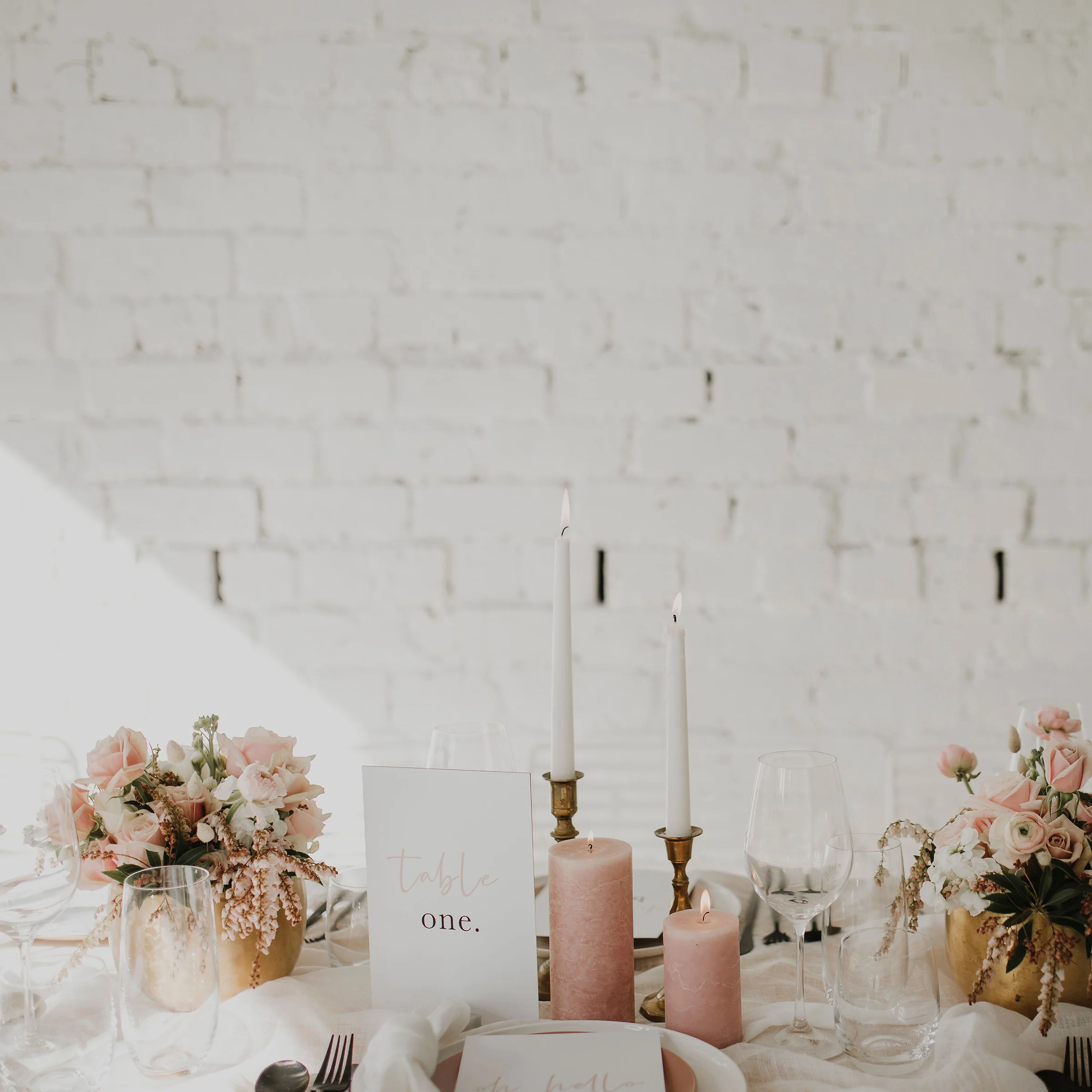 TROPICS TABLE NUMBER PINK / WHITE - Image 5