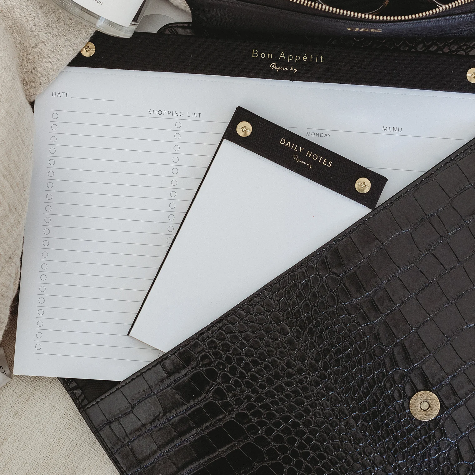Croc laptop sleeve - Image 4
